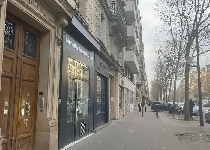 Grand Appart Proche Champs Elysees